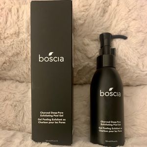 boscia
Charcoal Deep-Pore Exfoliating Peel Gel
